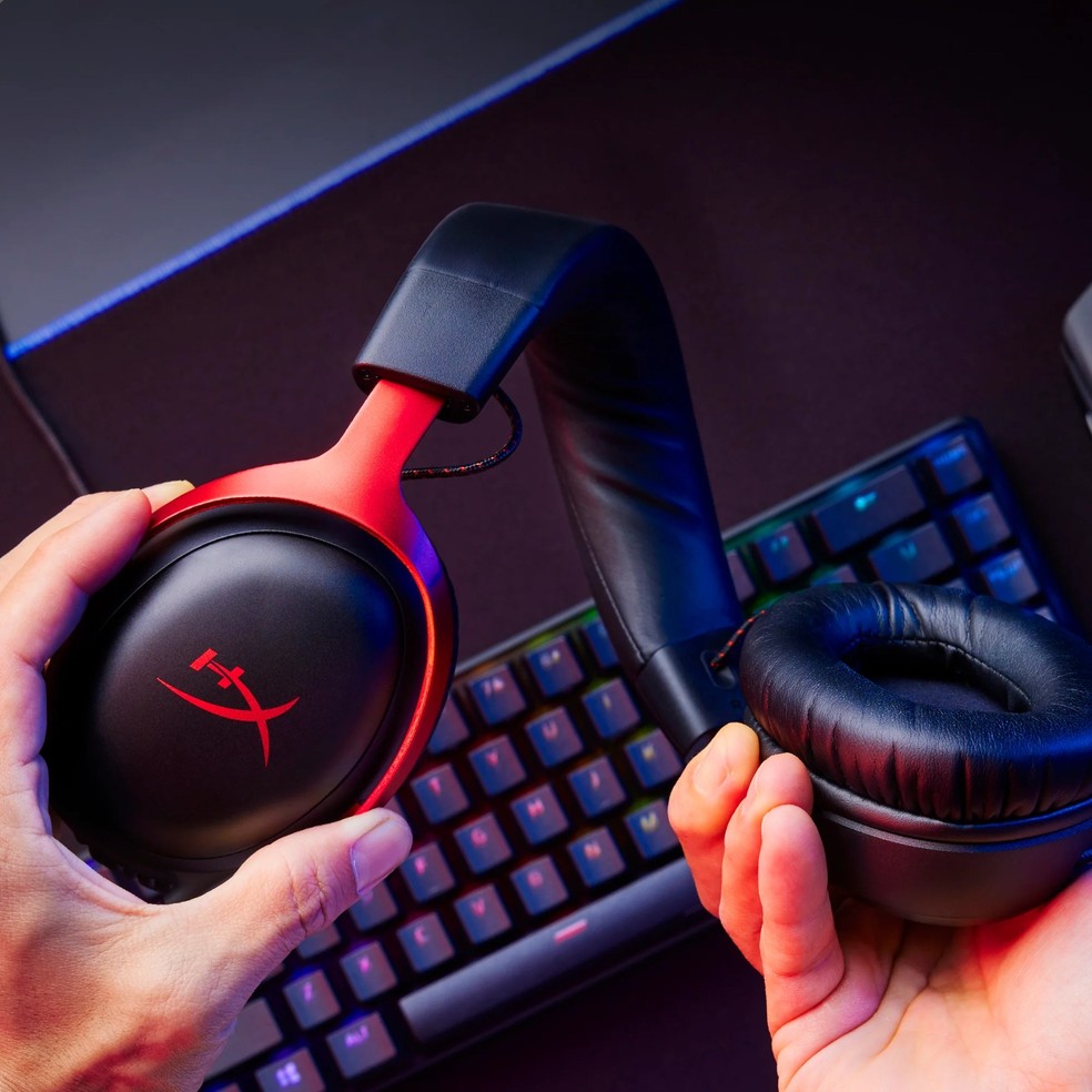 O novo Cloud III é flexível e pode ser ajustado conforme a preferência do usuário — Foto: Divulgação/HyperX