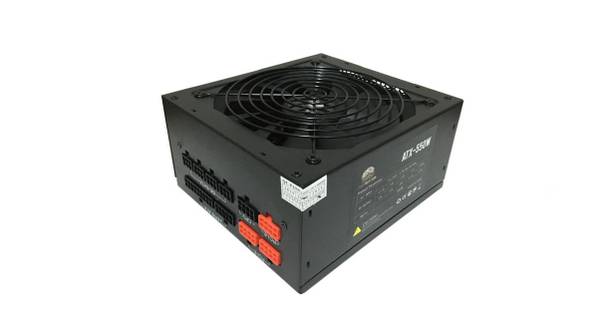 A SafeGamer 550W possui uma frequência que varia entre 50 Hz e 60 Hz