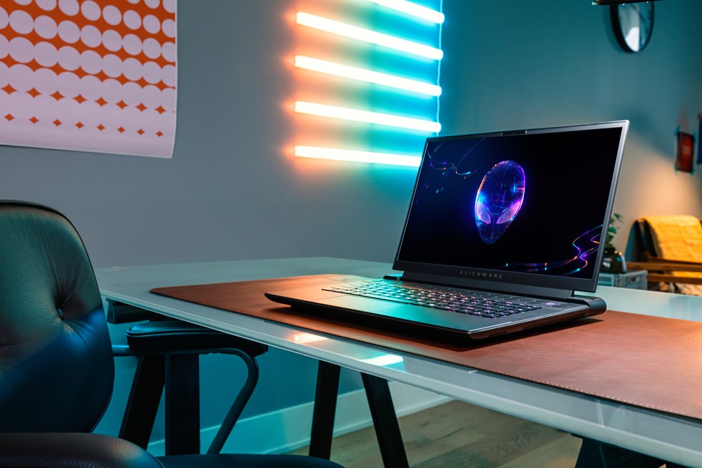 Alienware M16 é um notebook com especificações de ponta para desempenho extremo em jogos — Foto: Divulgação/Dell