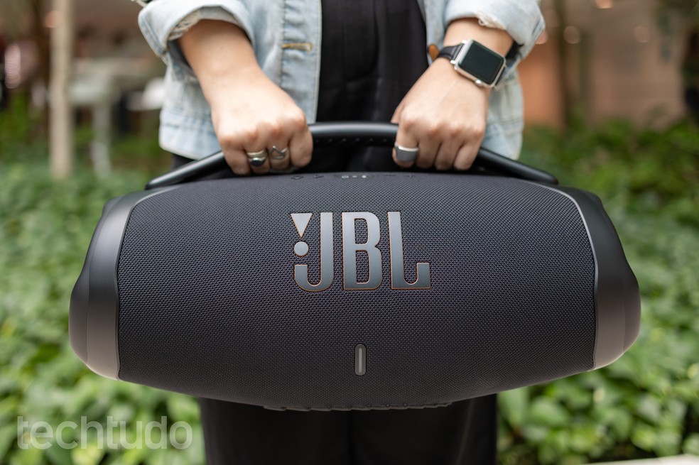 Veja seis modelos de caixa de som JBL grande para usar em eventos — Foto: Mariana Saguias/TechTudo