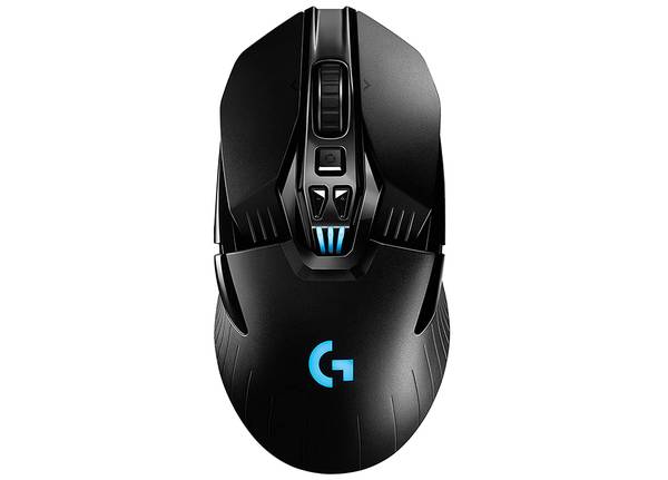 Logitech G903  é equipado sistema que mantém o mouse carregado enquanto está sendo usado