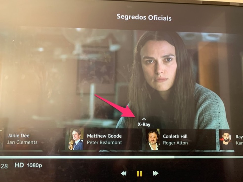 Ação para visualizar as opções do player de vídeo do Amazon Prime Video em uma smart TV — Foto: Reprodução/Marvin Costa