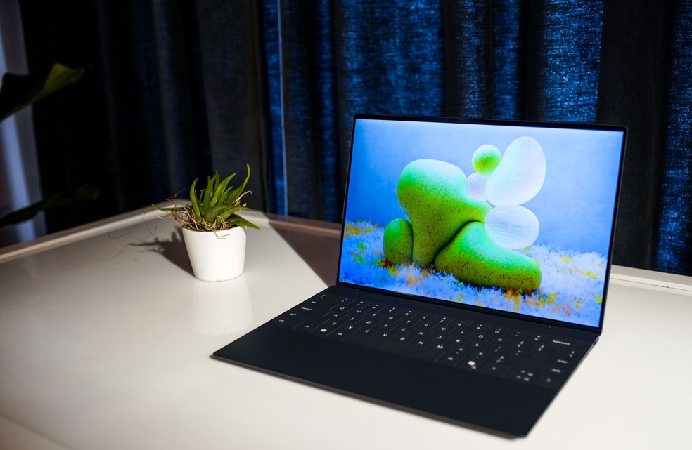 Dell XPS 13 tem tela OLED touch — Foto: Divulgação/Dell