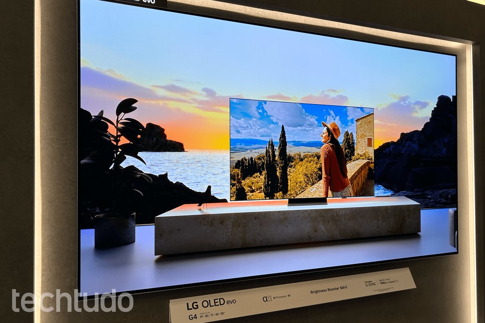 LG OLED EVO G4 em exposição na CES 2024 — Foto: Tainah Tavares/TechTudo